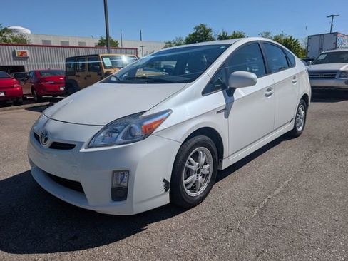 Used 2010 Toyota Prius FWD image 3