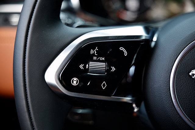 New 2026 Jaguar F-PACE R-Dynamic S AWD/4WD image 38