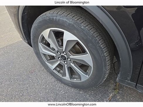 Used 2024 Ford Escape Platinum image 12