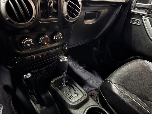 Used 2015 Jeep Wrangler Unlimited Sport w/ Quick Order Package 24S image 24