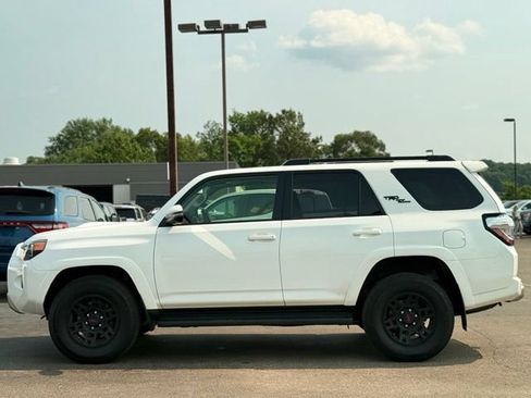Used 2023 Toyota 4Runner TRD Off-Road Premium w/ Off Road Premium Plus Package AWD/4WD image 46