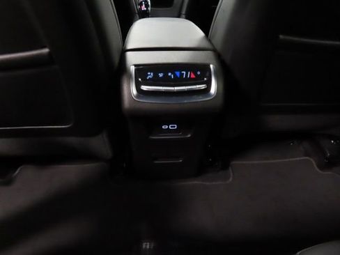 Certified 2024 Cadillac XT6 Luxury image 30