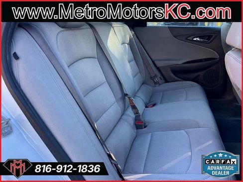 Used 2021 Chevrolet Malibu LS FWD image 28