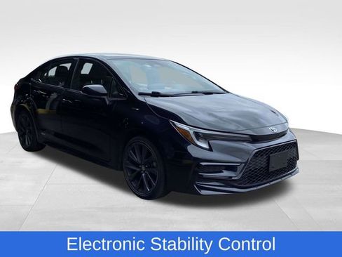 Used 2023 Toyota Corolla SE image 6
