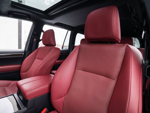 Used 2023 Lexus GX 460 Premium image 14