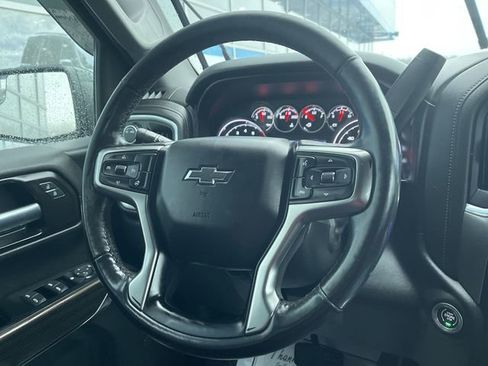 Used 2021 Chevrolet Silverado 1500 LT Trail Boss w/ Bed Protection Package image 11