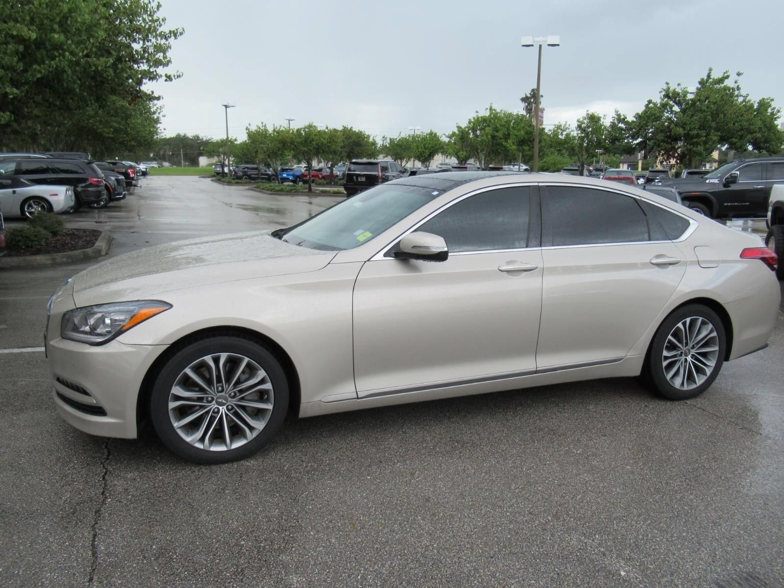 Used 2015 Hyundai Genesis 3.8 w/ Option Group 03 RWD image 5