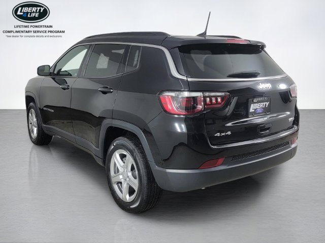 Used 2023 Jeep Compass Latitude w/ Convenience Group AWD/4WD image 5