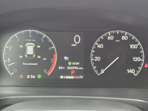 Used 2025 Honda Pilot Touring image 12