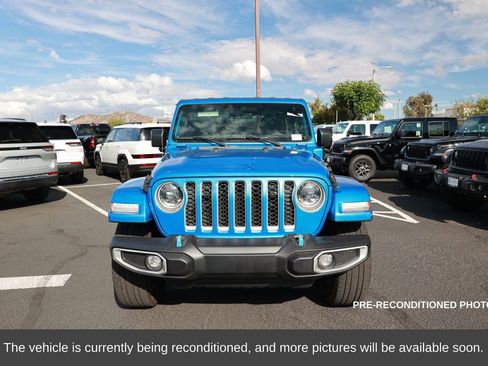 Used 2023 Jeep Wrangler Unlimited Sahara image 9