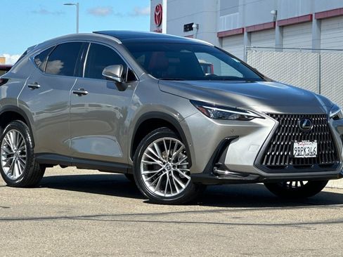 Used 2022 Lexus NX 350h AWD w/ Vision Package image 2