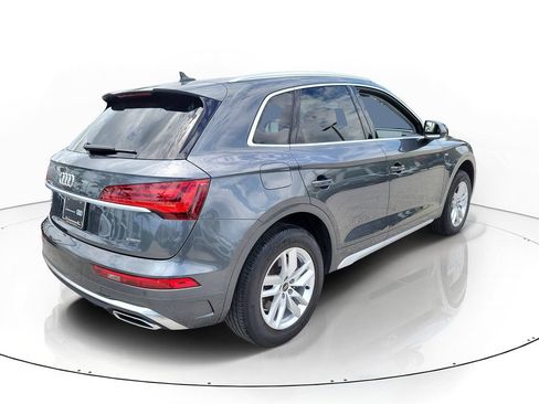 Certified 2023 Audi Q5 2.0T Premium w/ Convenience Package AWD/4WD image 4