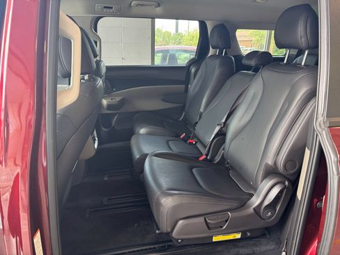 Used 2026 Kia Carnival FWD image 27