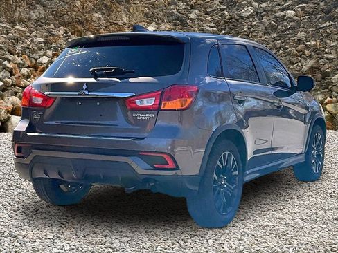 Used 2019 Mitsubishi Outlander Sport SE image 2