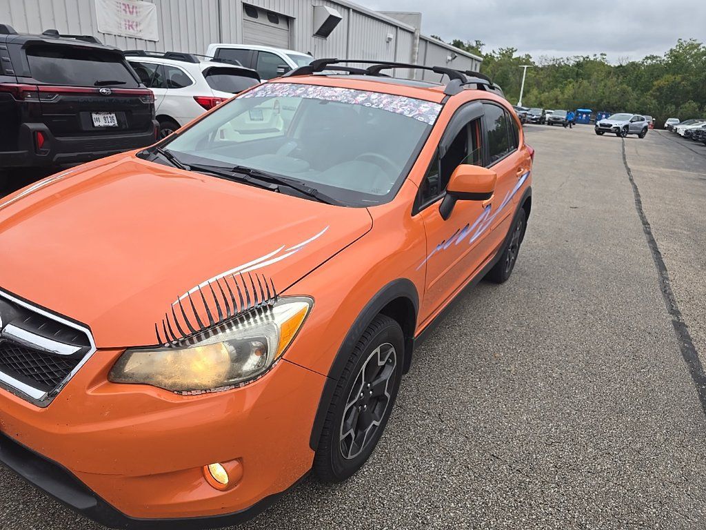 Used 2014 Subaru Crosstrek 2.0i Premium w/ Moonroof Package AWD/4WD image 6