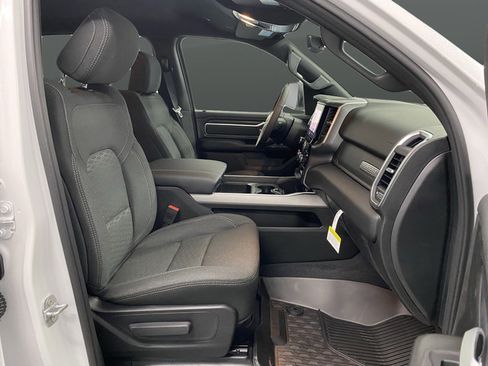 New 2026 RAM 1500 Big Horn w/ Night Edition AWD/4WD image 32