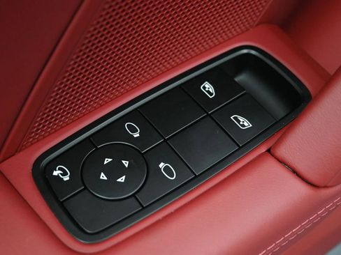 Certified 2024 Porsche 911 Carrera S RWD image 17