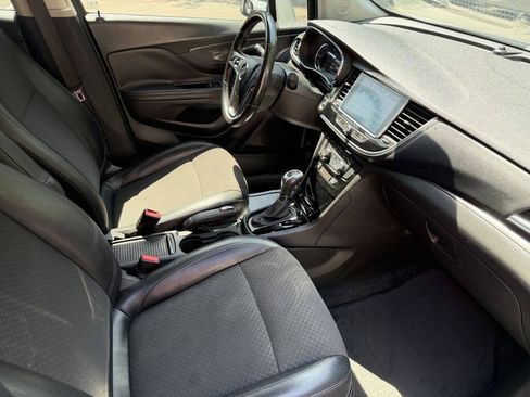 Used 2018 Buick Encore Preferred FWD image 17