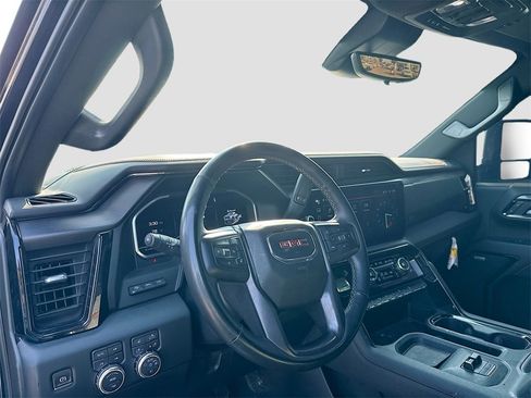 Used 2024 GMC Sierra 2500 AT4 w/ AT4 Premium Plus Package image 12