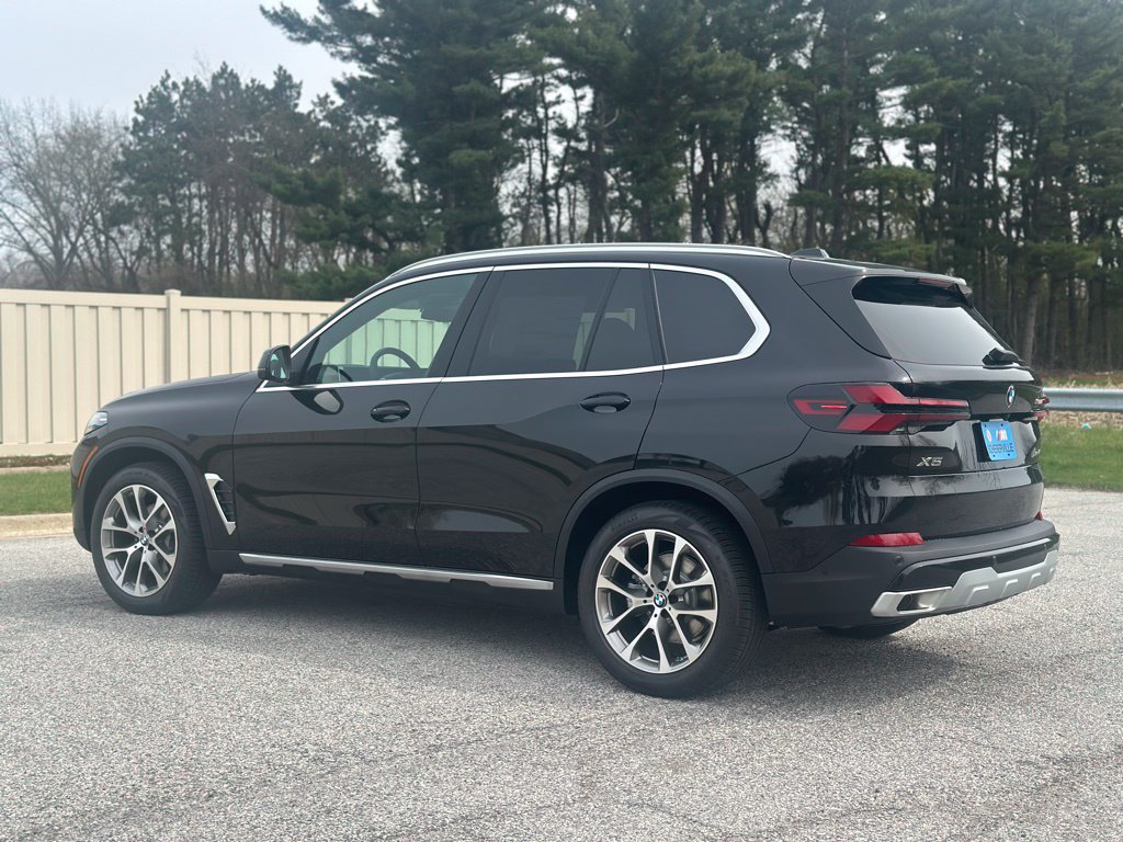 New 2026 BMW X5 xDrive40i w/ Premium Package AWD/4WD image 5