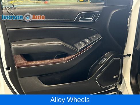 Used 2018 GMC Yukon XL SLT w/ Open Road Package AWD/4WD image 16