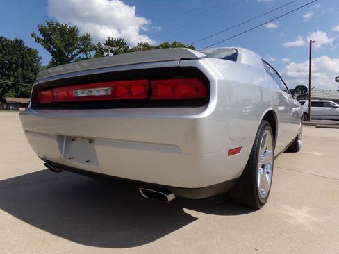 Used 2010 Dodge Challenger R/T w/ Sound Group image 26