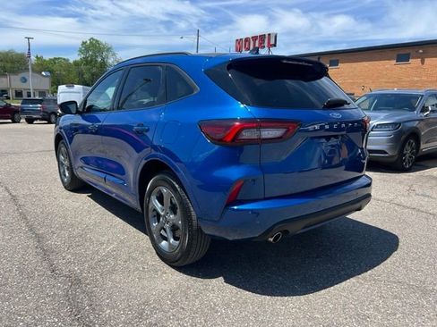 Certified 2023 Ford Escape ST-Line w/ Tech Pack #1 AWD/4WD image 6