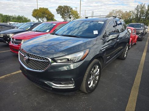 Used 2018 Buick Enclave Avenir image 1