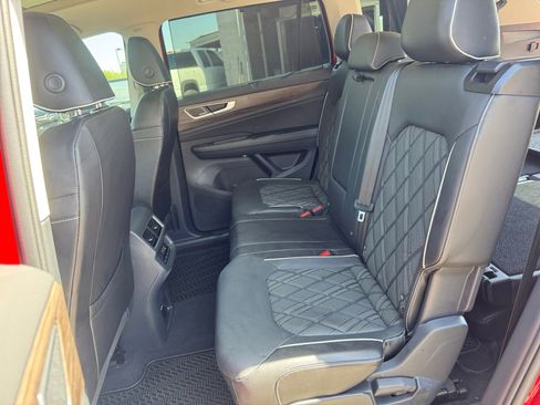 Used 2024 Volkswagen Atlas SEL Premium R-Line AWD/4WD image 27