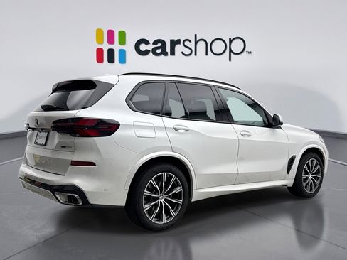 Used 2025 BMW X5 xDrive40i w/ M Sport Package AWD/4WD image 5