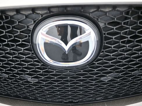 Used 2024 MAZDA MAZDA3 s image 31