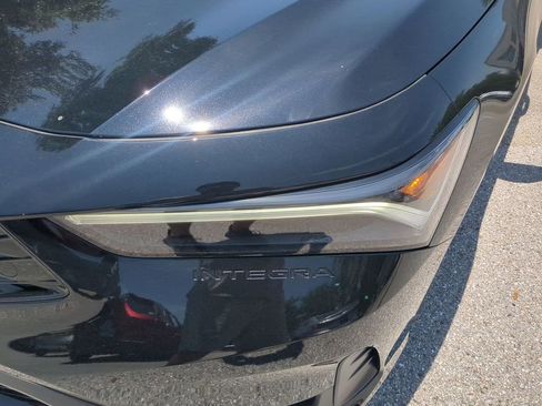 New 2025 Acura Integra Base image 10