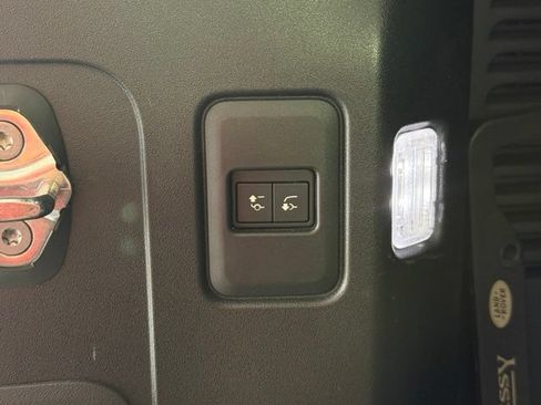 Used 2023 Land Rover Defender 130 X AWD/4WD image 18