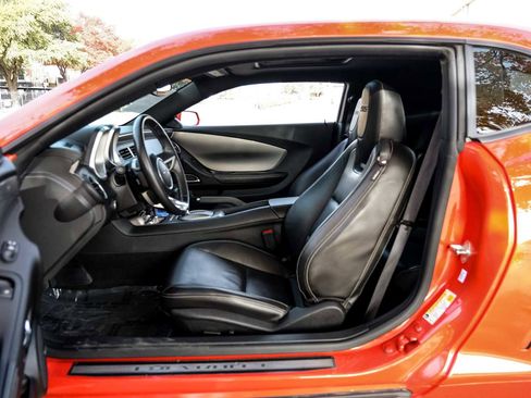 Used 2010 Chevrolet Camaro SS w/ RS Package image 4