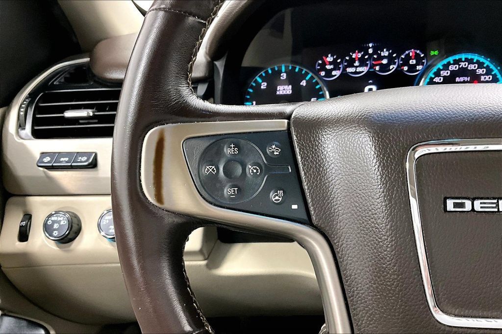 Used 2020 GMC Yukon Denali w/ Open Road Package AWD/4WD image 25