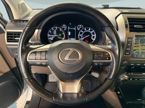 Used 2020 Lexus GX 460 Premium w/ Premium Package AWD/4WD image 11