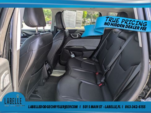 Used 2022 Jeep Compass Latitude w/ Sun and Sound Group AWD/4WD image 13