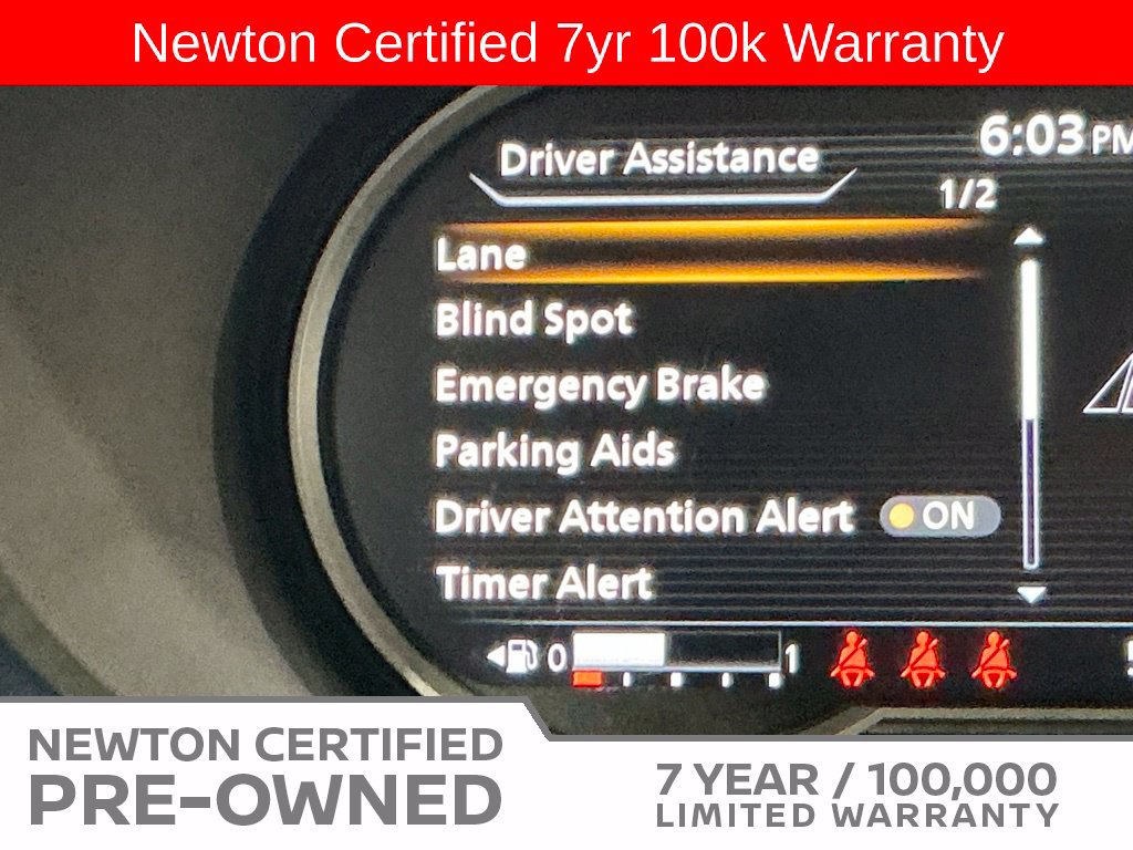 Used 2023 Nissan Versa SV FWD image 23