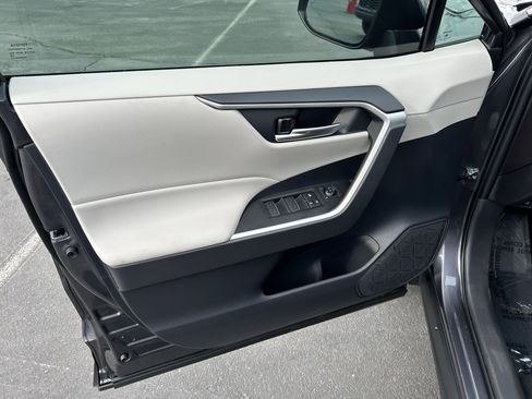 Certified 2025 Toyota RAV4 XLE w/ Convenience Package image 10
