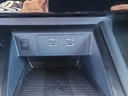 New 2026 Nissan Kicks SR AWD/4WD image 10