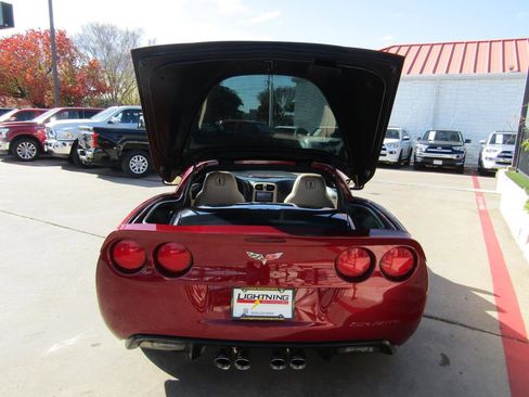 Used 2007 Chevrolet Corvette Coupe w/ Preferred Equipment Group image 8