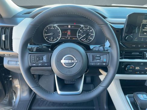 New 2025 Nissan Pathfinder SL w/ Cargo Package image 16