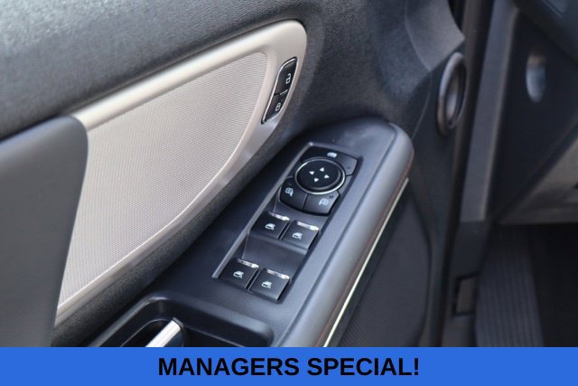 Used 2025 Ford Expedition Max Active AWD/4WD image 16
