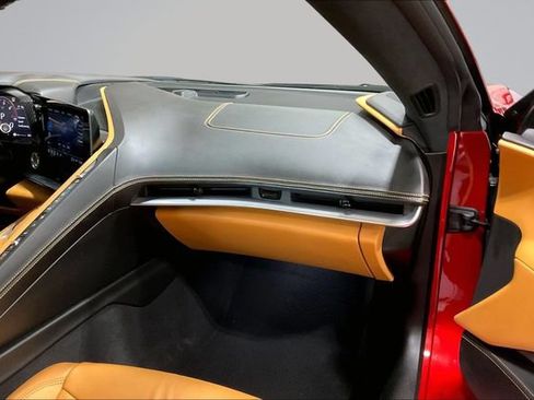 Used 2021 Chevrolet Corvette Stingray Premium Cpe w/ Z51 Performance Package RWD image 17