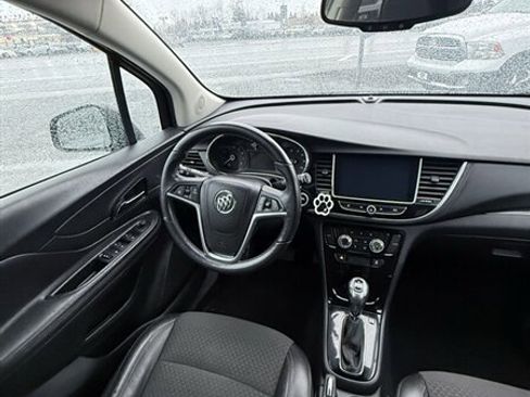 Used 2018 Buick Encore Sport Touring image 19