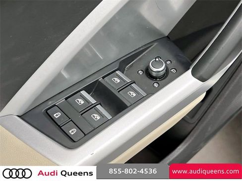 Used 2023 Audi Q3 2.0T Premium w/ Convenience Package image 18