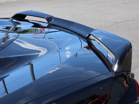 Used 2020 Chevrolet Corvette Stingray Premium Cpe w/ 3LT Preferred Equipment Group RWD image 17