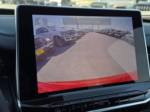 New 2026 Jeep Compass Latitude image 14