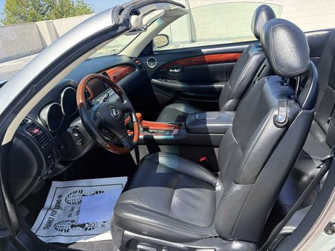 Used 2002 Lexus SC 430 Convertible image 22
