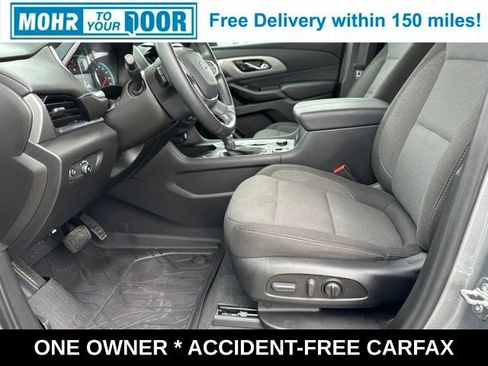 Used 2023 Chevrolet Traverse LT FWD image 19